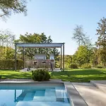 Ulmus Near Motovun For 6 People With Heated Pool & Jacuzzi فيلة Karojba